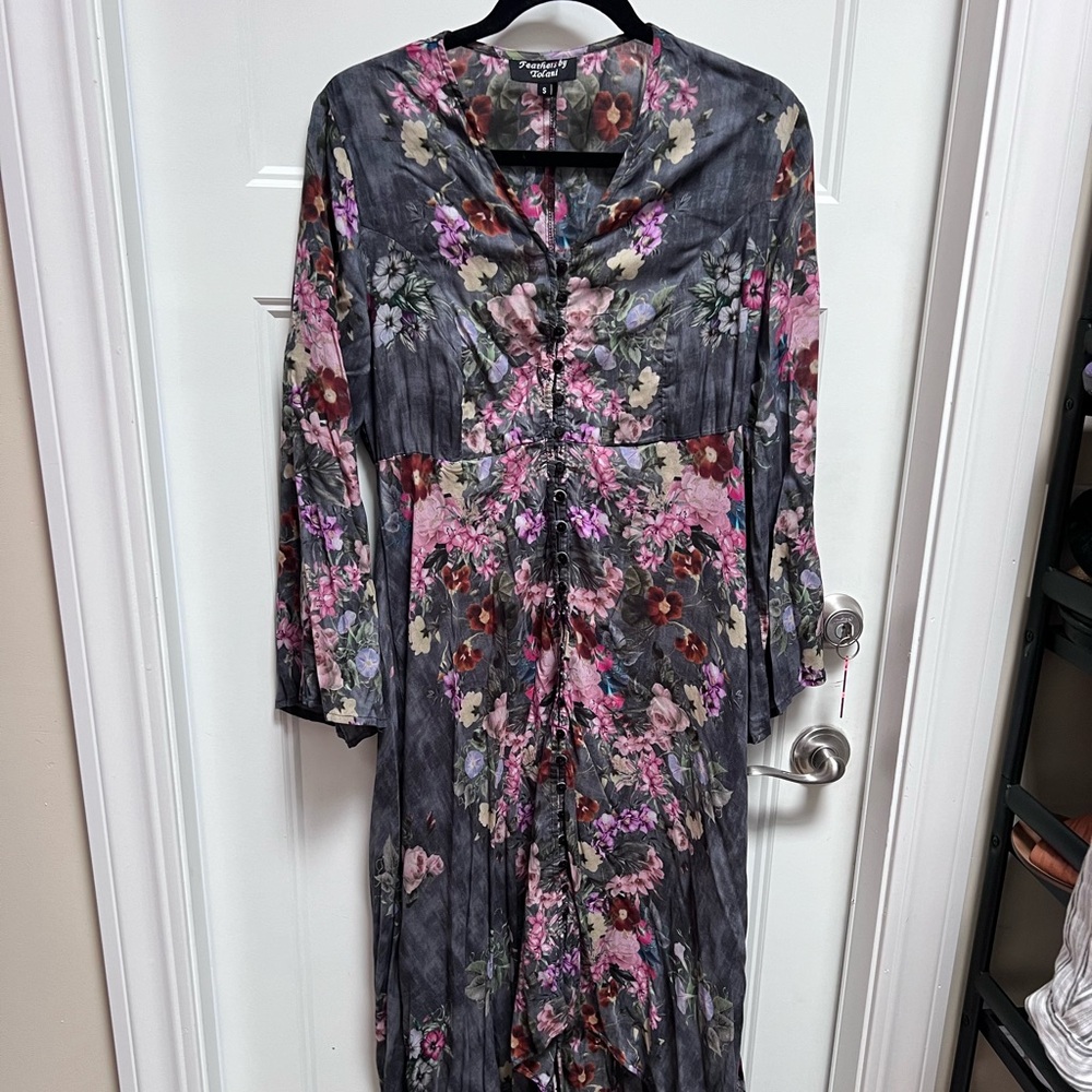 Feathers by Tolani Dress Size Small